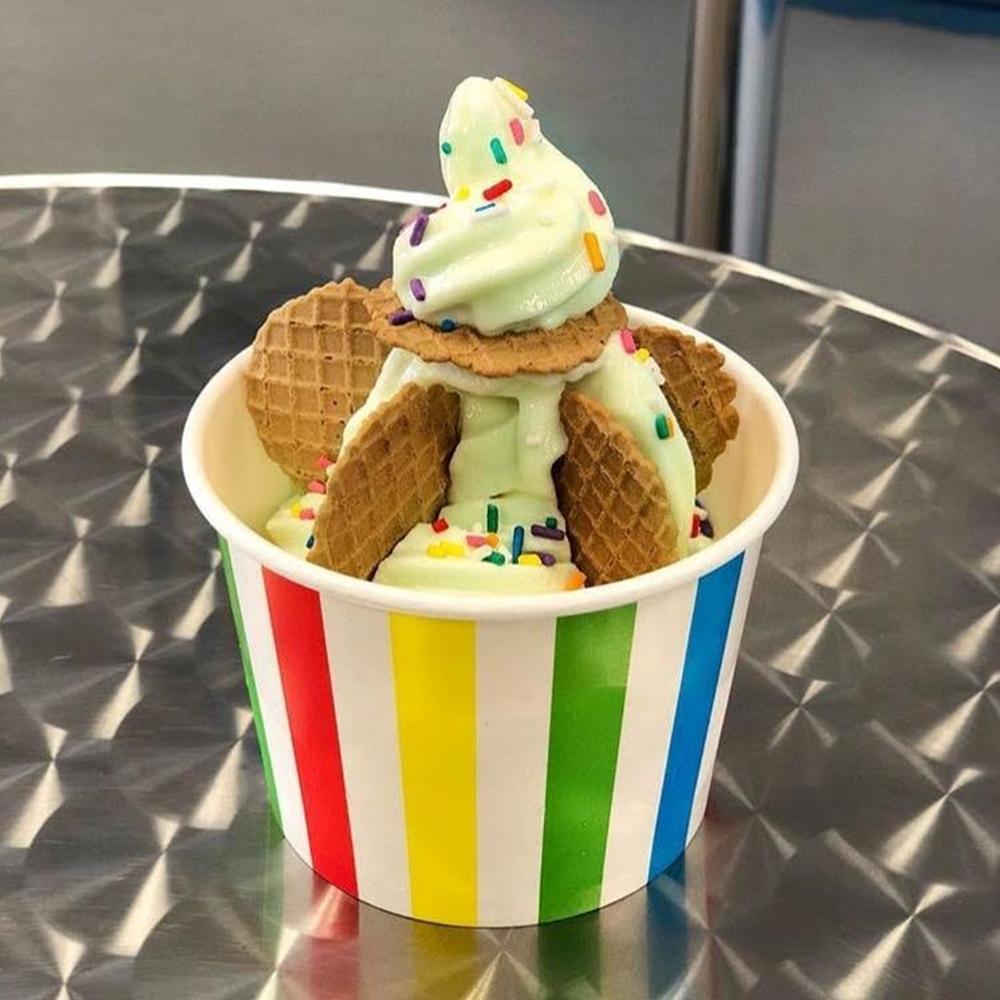 UNIQIFY® 12 oz Rainbow Striped Madness Ice Cream Cups - 12RNBWSMADCUP
