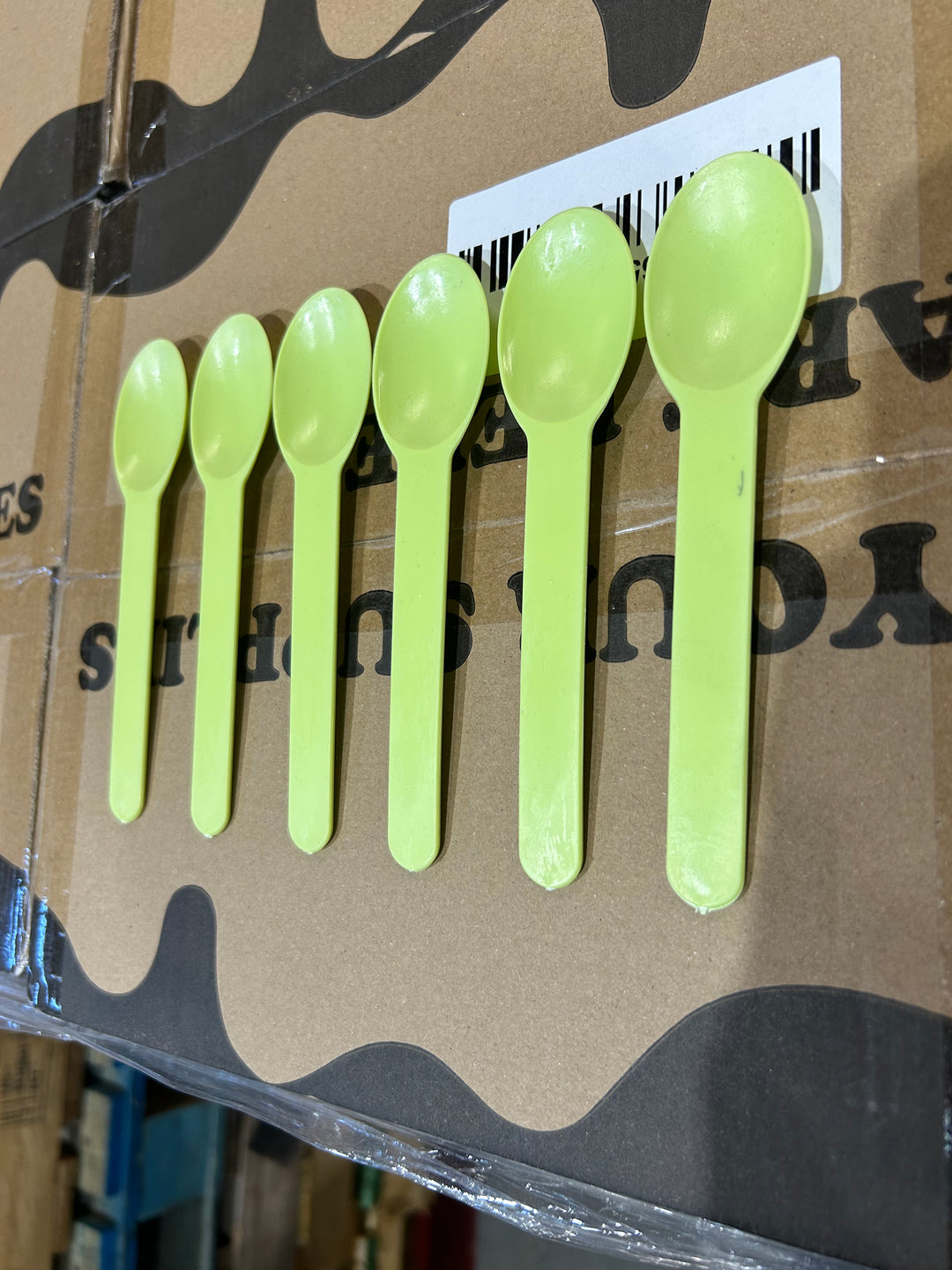 Green Heavy Duty Ice Cream Spoons (Cosmetic Blemishes) - 1000/Case