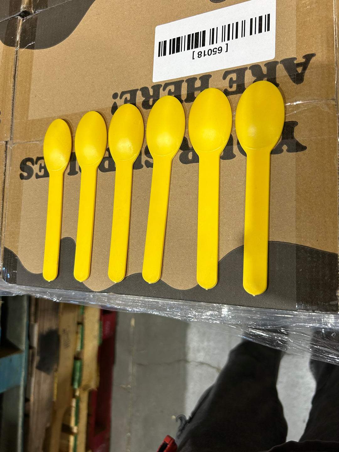 Yellow Heavy Duty Ice Cream Spoons (Cosmetic Blemishes) - 1000/Case