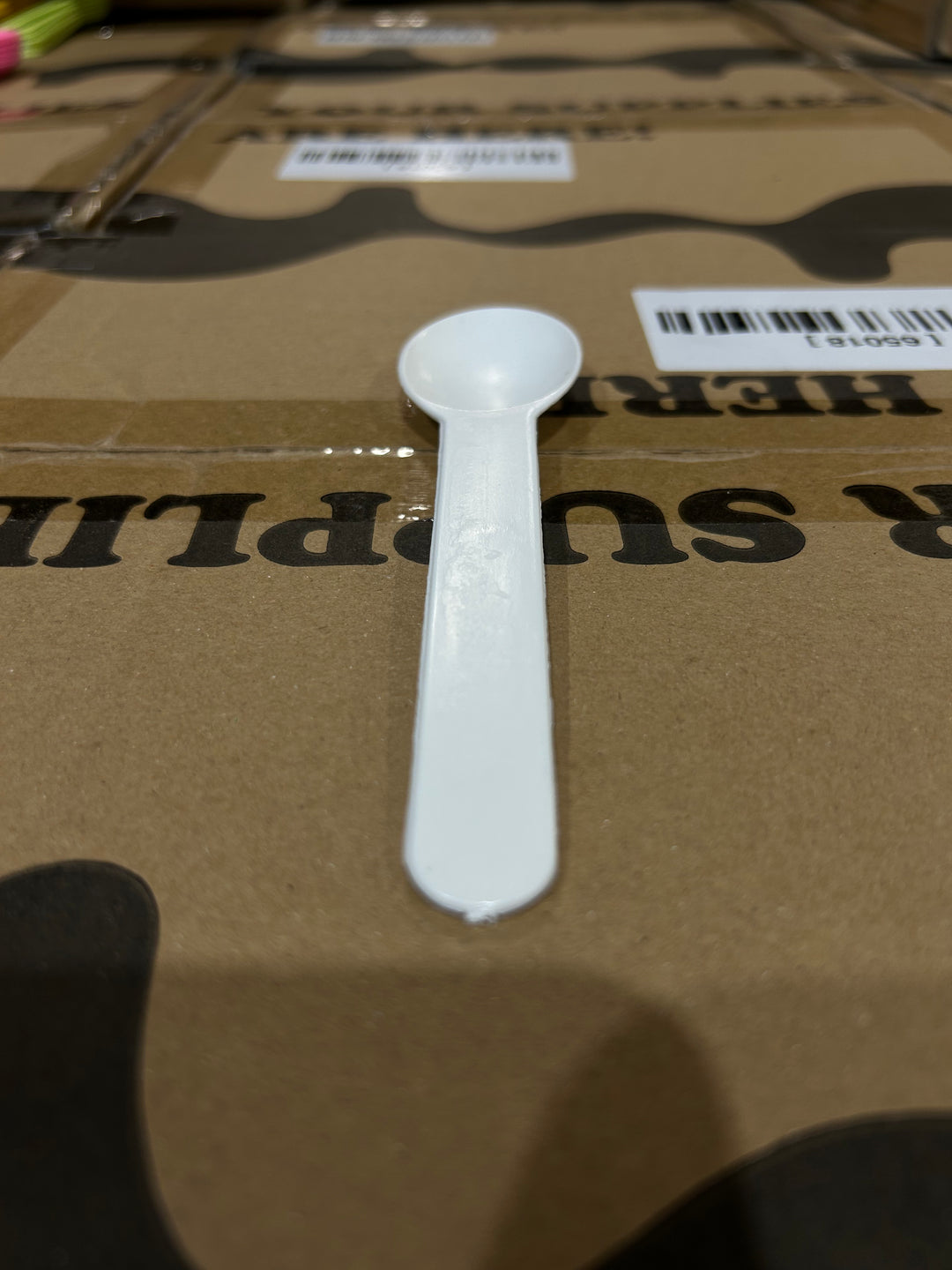 White Heavy Duty Ice Cream Spoons (Cosmetic Blemishes) - 1000/Case