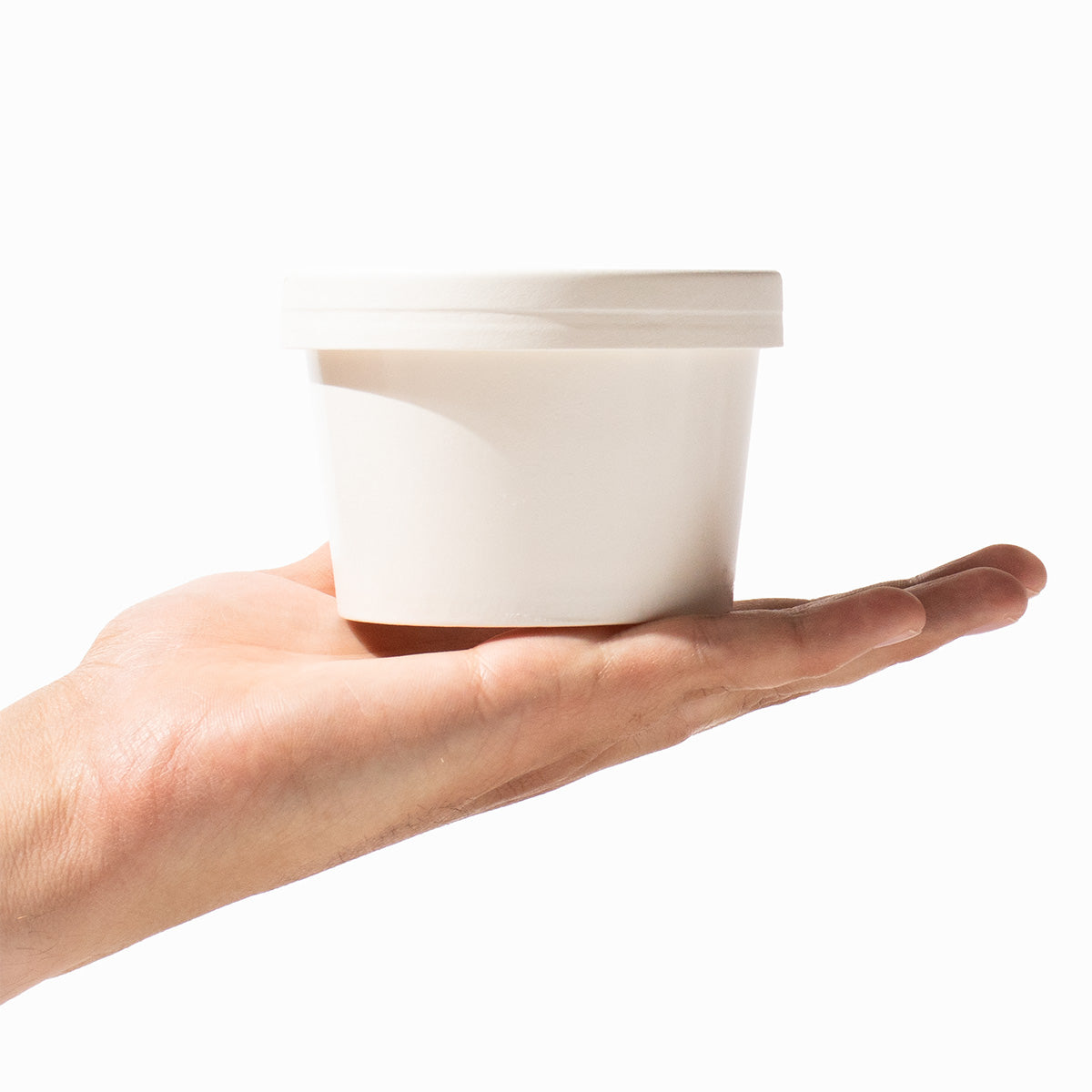 8 oz White Ice Cream Containers with Non-Vented Lids - Frozen