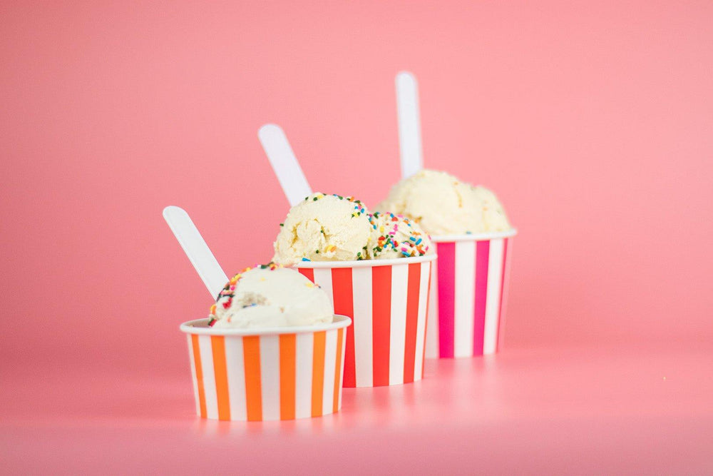 UNIQIFY® 16 oz Pink Striped Madness Ice Cream Cups - Frozen Dessert Supplies 16PINKSMADCUP